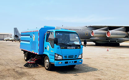 pp电子扫路车交付安哥拉机场使用