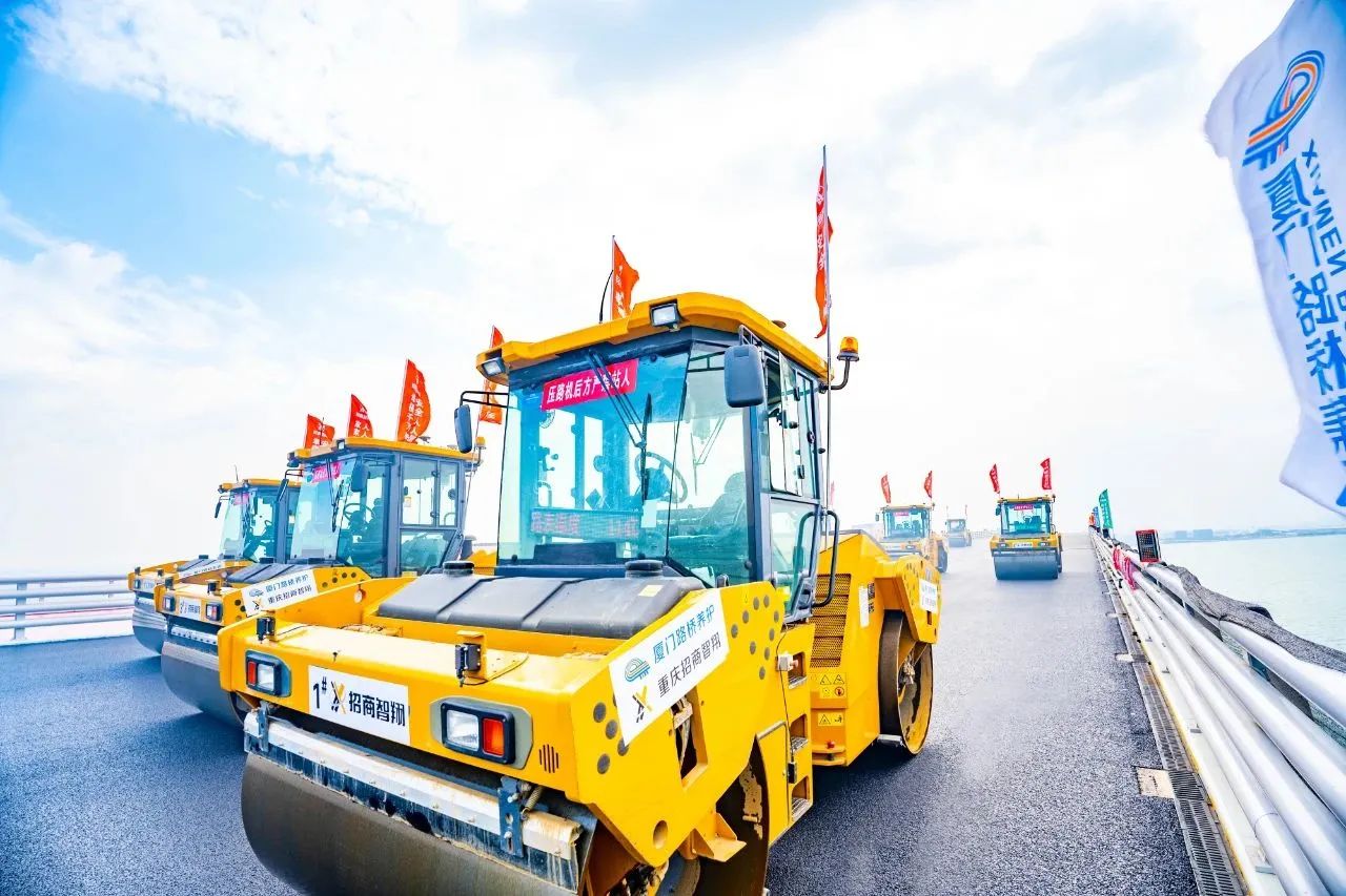 pp电子数字化智能施工集群：开启桥面铺装智能新时代