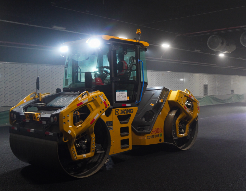 粤港澳大湾区，，，，，，，pp电子蹊径机械现身又一超等工程