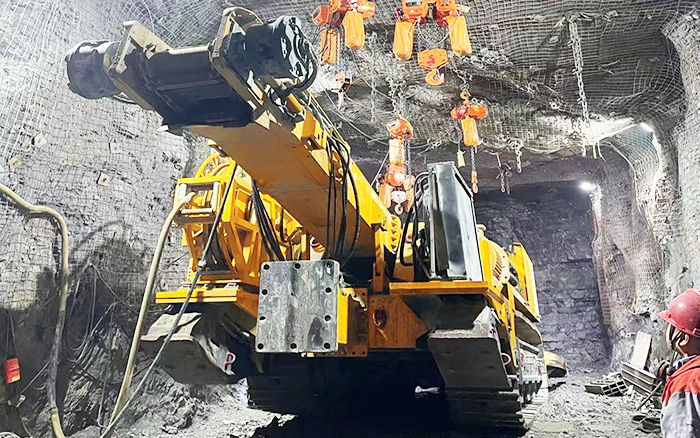 掘进磷矿！pp电子XTR7/360掘进机点磷成金