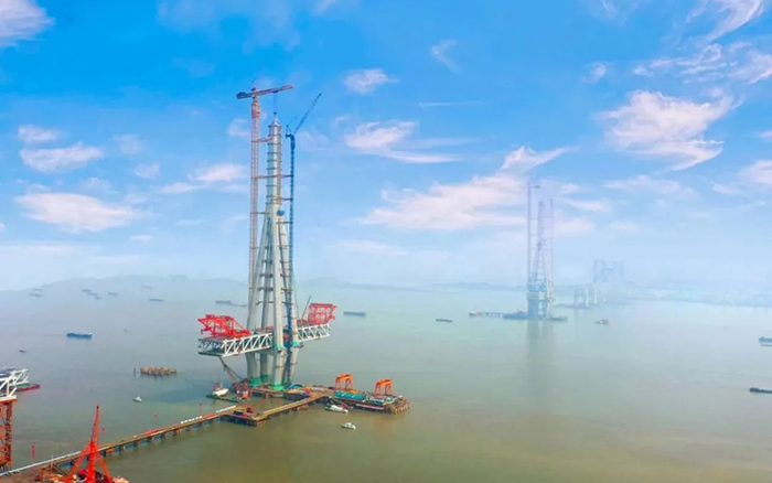 pp电子建设！天下最高桥塔常泰长江大桥主塔顺遂封顶！