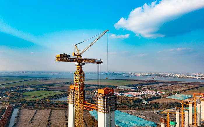 最重522吨！pp电子超大塔助力张靖皋长江大桥冲刺六项“天下之最”