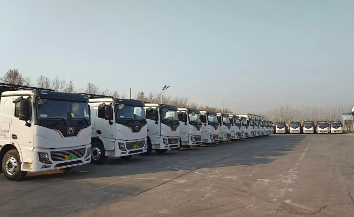 首批交付！pp电子纯电动牵引车开进山东聊城