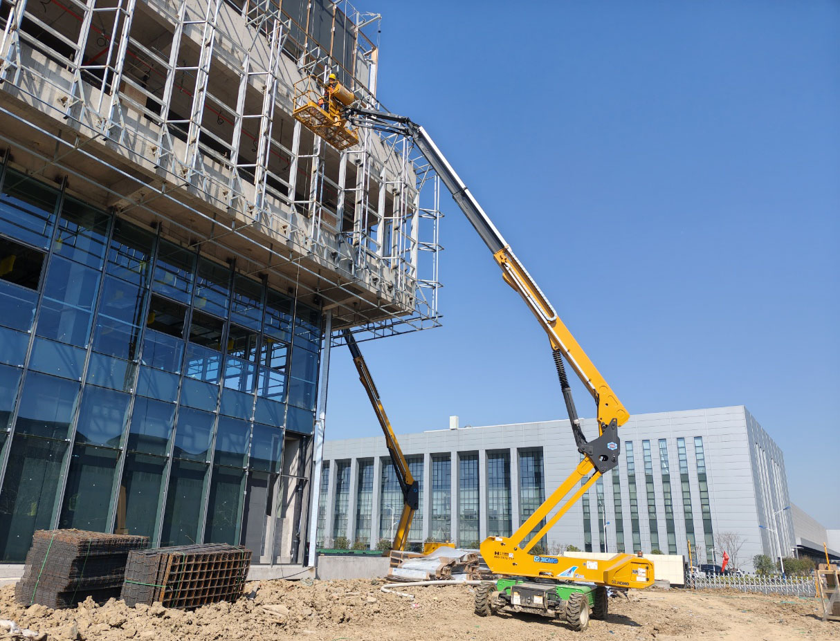 30-50米高空天团！pp电子10余台直臂神器助力合肥新能源汽车工业园加速崛起