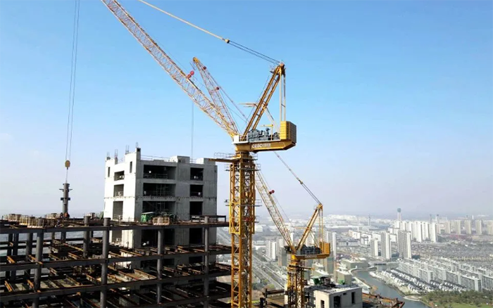 180米高！pp电子塔机“建”证天下级“大象”生长记