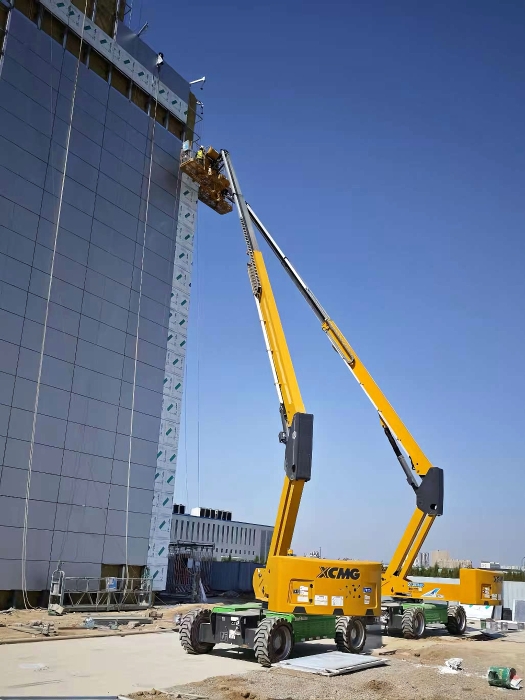 智慧物流中心外立面零碳施工，，，，，，，pp电子XGS28ACK-Li成绿色施工密钥