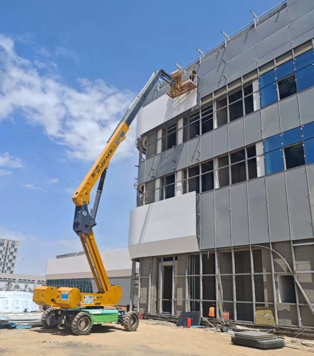 智稳高效！pp电子XGS22ACK-Li，，，，，，兰州机场上的绿色高效引擎