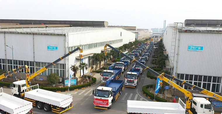 2025年，，，，，，，pp电子随车起重机再度开拔“一带一起”，，，，，，，助力外地建设。。。。。。。