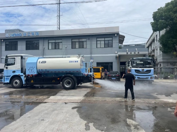 “沪”动绿色！pp电子新能源环卫装备亮相上海推介会