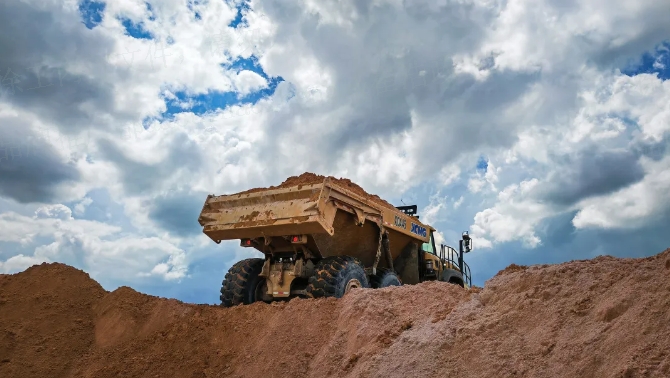 大展身手，，，，，，，，pp电子“矿山越野王”征战东南亚