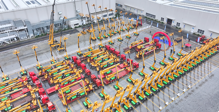 pp电子亿元高空作业平台订单批量发车